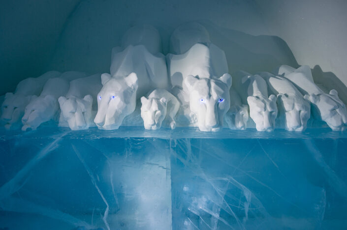 CLEAR WATER / by Mååg & Byman / Art suite 211 seasonal 2019 / ICEHOTEL #30 / Photo Asaf Kliger CLEAR WATER / by Mååg & Byman / Art suite #211 seasonal 2019 / ICEHOTEL #30 / Photo Asaf Kliger
